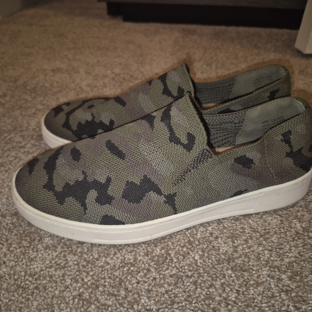 Sonoma Green and Black Slip-On Sneakers